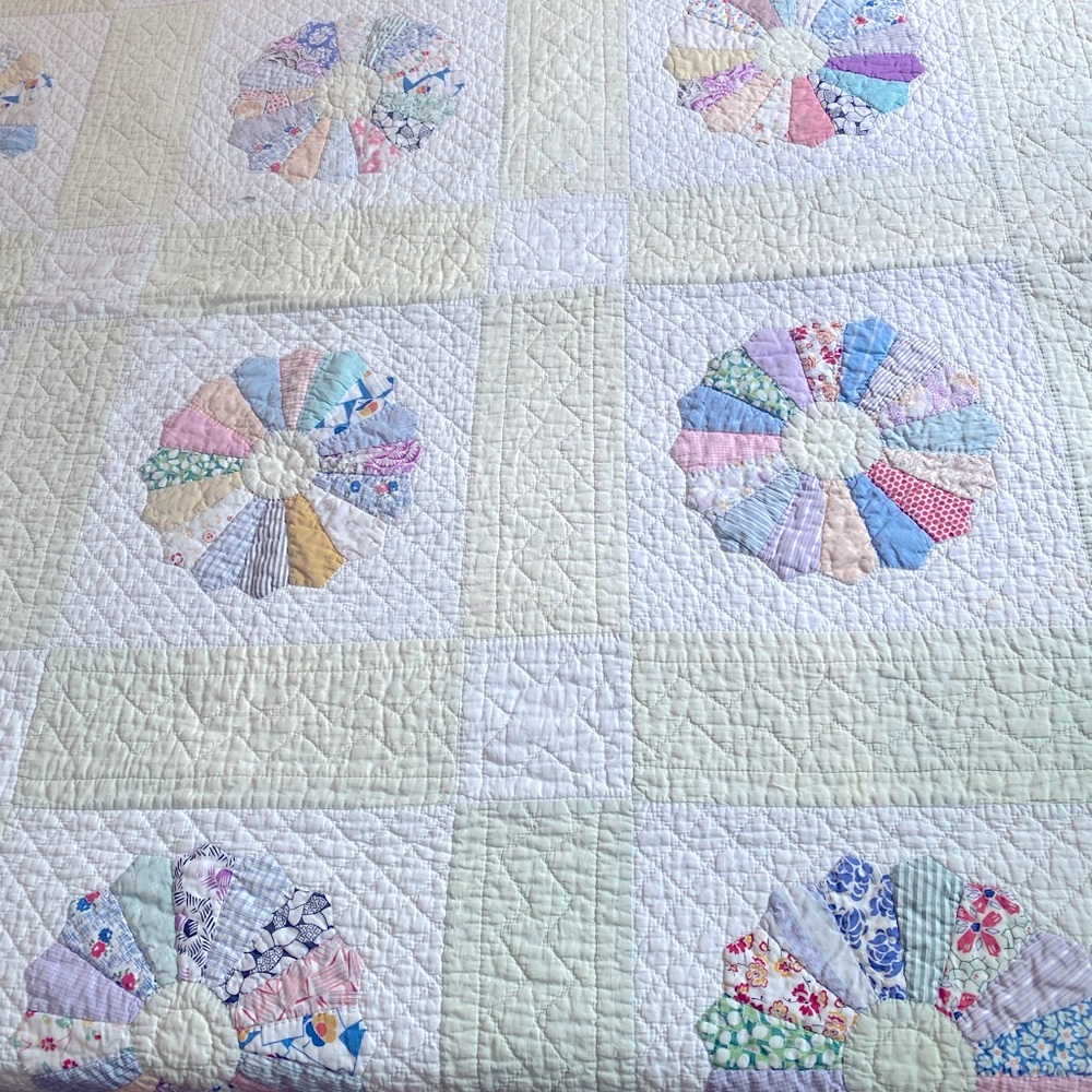 Hand Crafted Floral Patchwork Quilt in Soft Pastels